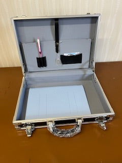 42cmアルミオリジナルアタッシュ　黒（ABETシート）A-4ファイル対応